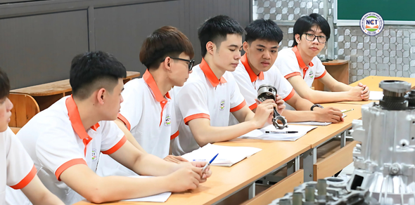 Cơ hội việc làm rộng mở thời 4.0 của Ngành Ô tô