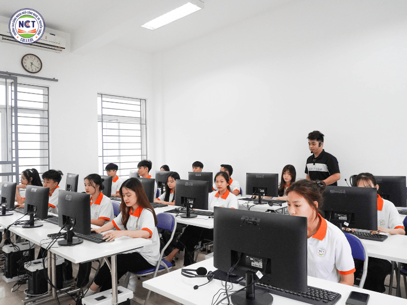 thương mại điện tử