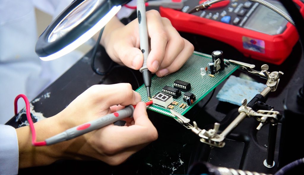 Tại sao Vi mạch bán dẫn trở thành “ngành của tương lai”?