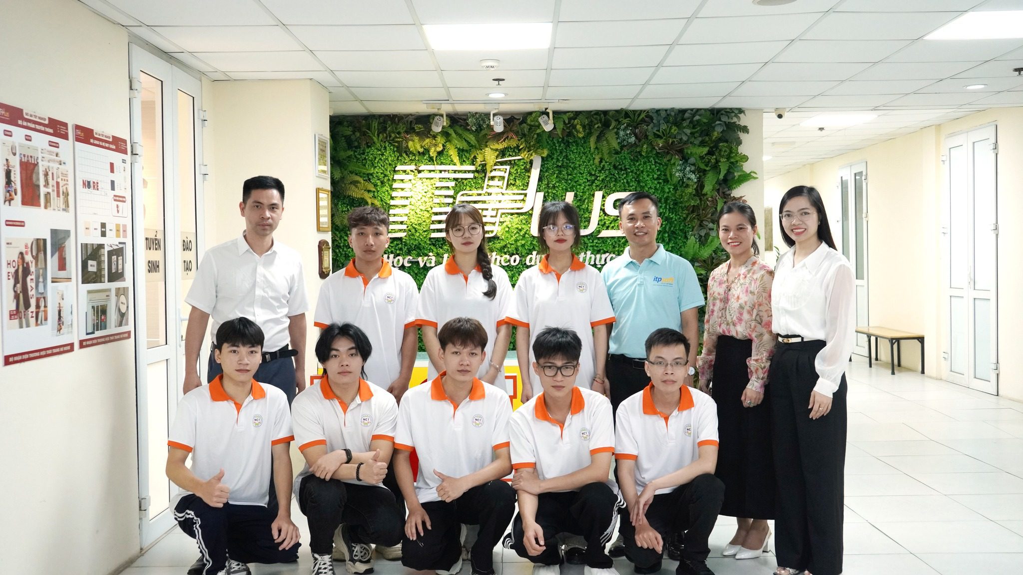 Sinh viên NCT chạm doanh nghiệp từ sớm qua chuyến trải nghiệm thực tế tại ITPlus